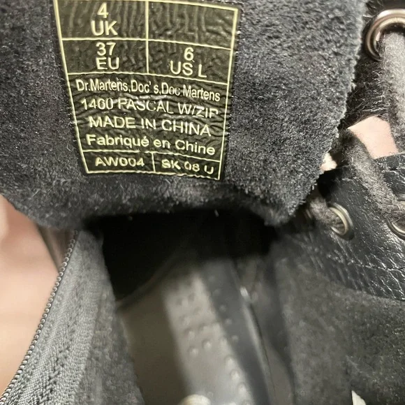 Black Dr. Marten - Picture 5 of 6